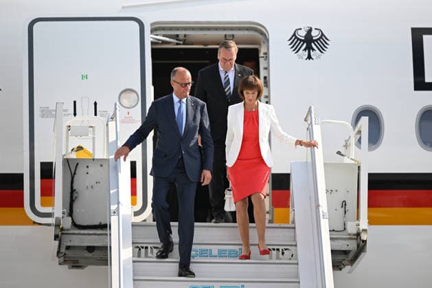 German Chancellor Friedrich Merz arrives Ankara for 36th NATO Summit ANKARA, TURKIYE - JULY 7: German Chancellor Friedrich Merz and his wife Charlotte Merz arrive at Ankara Airport for the 36th NATO Summit in Ankara, Turkiye on July 7, 2026. Muhammed Abdullah Kurtar Anadolu Ankara Turkey. Editorial use only. Please get in touch for any other usage.  Copyright: x2026xAnadoluxMuhammedxAbdullahxKurtarx