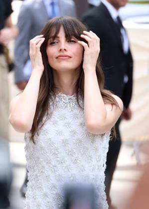 Lux Pascal at the Chanel Fall Winter 2026–2027 Haute Couture Collection fashion show during Paris Fashion Week, July 7, 2026 Denis Guignebourg Bstimage Celebrities at the Chanel Fall Winter 2026–2027 Haute Couture Collection fashion show during Paris Fashion Week on July 7, 2026, in Paris, France  Copyright: xDenisxGuignebourgx xBestimagexDenisxGuignebourgx xBestimagex
