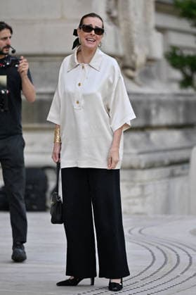PFW Haute Couture Chanel Outside Arrivals JR Carole Bouquet arriving at the Chanel show during Haute Couture Fashion Week in Paris, France, on 7 July 2026. Photo by Julien Reynaud APS-Medias ABACAPRESS.COM Paris France  Copyright: xReynaudxJulien APS-Medias ABACAx