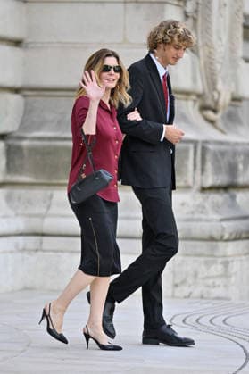 PFW Haute Couture Chanel Outside Arrivals JR Chiara Mastroianni arriving at the Chanel show during Haute Couture Fashion Week in Paris, France, on 7 July 2026. Photo by Julien Reynaud APS-Medias ABACAPRESS.COM Paris France  Copyright: xReynaudxJulien APS-Medias ABACAx