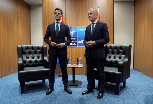 July 7, 2026, Ankara, Turkey: Prime Minister Mark Carney, right, meets with Netherlands Prime Minister Rob Jetten at the NATO summit in Ankara, Turkey, Tuesday, July 7, 2026. Ankara Turkey  - ZUMAc35_ 20260707_zaf_c35_032 Copyright: xAdrianxWyldx