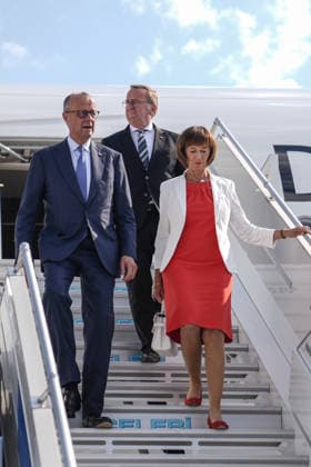 German Chancellor Friedrich Merz arrives Ankara for 36th NATO Summit ANKARA, TURKIYE - JULY 7: German Chancellor Friedrich Merz and his wife Charlotte Merz arrive at Ankara Airport for the 36th NATO Summit in Ankara, Turkiye on July 7, 2026. Osmancan Gurdogan Anadolu Ankara Turkey. Editorial use only. Please get in touch for any other usage.  Copyright: x2026xAnadoluxOsmancanxGurdoganx