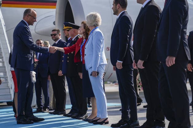German Chancellor Friedrich Merz arrives Ankara for 36th NATO Summit ANKARA, TURKIYE - JULY 7: German Chancellor Friedrich Merz and his wife Charlotte Merz are welcomed after arriving at Ankara Airport for the 36th NATO Summit in Ankara, Turkiye on July 7, 2026. Osmancan Gurdogan Anadolu Ankara Turkey. Editorial use only. Please get in touch for any other usage.  Copyright: x2026xAnadoluxOsmancanxGurdoganx
