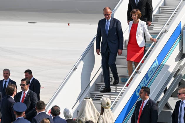 German Chancellor Friedrich Merz arrives Ankara for 36th NATO Summit ANKARA, TURKIYE - JULY 07: German Chancellor Friedrich Merz and his wife Charlotte Merz arrive at Ankara Airport ahead of the 36th NATO Summit in Ankara, Turkiye, on July 7, 2026. Abdullah Guclu Anadolu Ankara Turkey. Editorial use only. Please get in touch for any other usage.  Copyright: x2026xAnadoluxAbdullahxGuclux