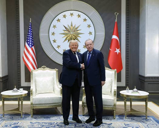 Turkish President Recep Tayyip ErdoÄüan welcomes U.S. President Donald Trump at the BeÅütepe Presidential Complex in Ankara on Tuesday, July 7, 2026, during a formal ceremony marking the NATO summit.  TUR2026070702 TurkishxPresidencyxOffice
