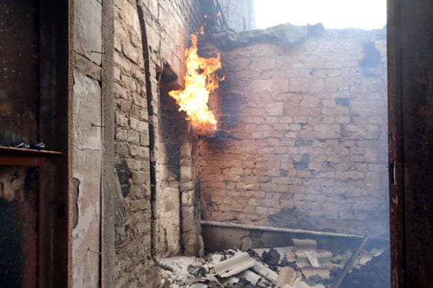 RECORD DATE NOT STATED Flames burn along the wall of a building damaged in a massive combined Russian attack, Vyshneve, Kyiv region, Ukraine, on July 6, 2026. Russian forces launched a large-scale attack on the city and the region using ballistic and cruise missiles, as well as attack drones. Dozens of houses on five streets were destroyed, while warehouses and businesses sustained damage. More than 600 local residents were evacuated due to the detonation of explosive hazards. Six people were killed and at least 26 others were injured, including a nine-month-old baby and a 12-year-old child (Photo by Volodymyr Tarasov Ukrinform) Russian forces strike Zaporizhzhia with two guided bombs  Copyright: xVolodymyrxTarasovx