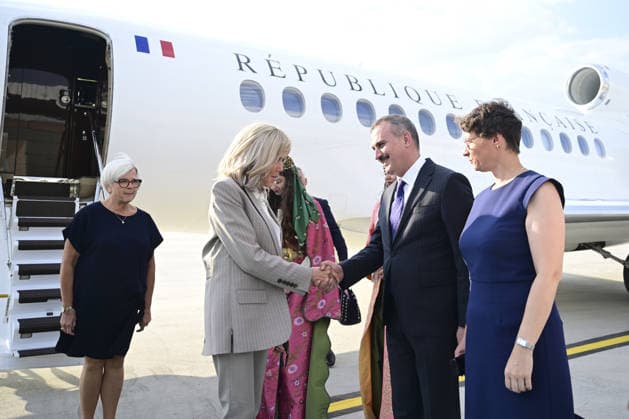 Brigitte Macron arrives in Ankara for 36th NATO Summit ANKARA, TURKIYE - JULY 07: Brigitte Macron, wife of French President Emmanuel Macron, arrives at Ankara Esenboga Airport ahead of the 36th NATO Summit in Ankara, Turkiye, on July 7, 2026. Mehmet Futsi Anadolu Ankara Turkey. Editorial use only. Please get in touch for any other usage.  Copyright: x2026xAnadoluxMehmetxFutsix