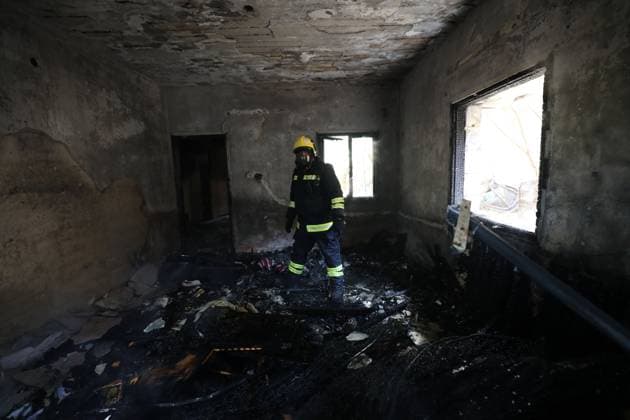 Smoke Rises After House Demolition in Nablus NABLUS, West Bank July 2026: Smoke rises after Israeli forces demolished the home of Palestinian prisoner Hatem al-Zagha in the city of Nablus in the occupied West Bank, July 2026. The demolition was carried out during an Israeli military operation in the city. NABLUS Palestine, State of Copyright: x xNedalxShtiehx xJNAxPressx