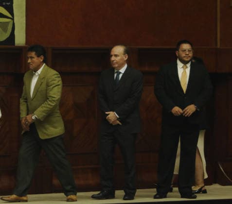 SWEARING-IN OF ALTERNATE MEMBERS OF THE CPCCS Quito, Tuesday, July 7, 2026 Swearing-in of the alternate members of the Council for Citizen Participation during the plenary session of the National Assembly: Jhonny Javier Escobar, Andrés Mendoza, and Roger Vallejo Photos: API Rolando Enriquez Quito, Pichincha, Ecuador POL POSESIONVOCALESSUPLENTESCPCCS 3903ad4f26a2d1f5fb8b359e3d08633c Copyright: xROLANDO-ENRIQUEZx