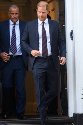 Prince Harry Departs Chatham House, London, UK - Arrives at Court - Tuesday 7 July Prince Harry departs after attending an Invictus Games event at Chatham House in London, England, UK on Tuesday 7 July, 2026, Credit:Justin Ng Avalon UK, England, London, Chatham House  Copyright: xJustinxNgx xAvalonx 1115054848