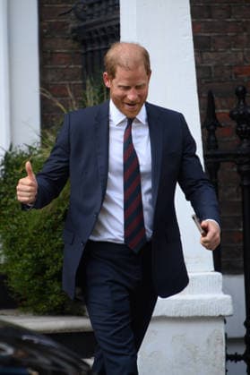 Prince Harry Departs Chatham House, London, UK - Arrives at Court - Tuesday 7 July Prince Harry departs after attending an Invictus Games event at Chatham House in London, England, UK on Tuesday 7 July, 2026, Credit:Justin Ng Avalon UK, England, London, Chatham House  Copyright: xJustinxNgx xAvalonx 1115054887
