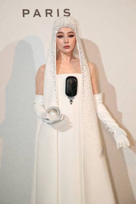 Fan Bingbing at the Stéphane Rolland Fashion Show, Fall Winter 2026–2027 Haute Couture Collection Photocall, at the Olympia as part of Paris Fashion Week, France, July 7, 2026 Bertrand Rindoff Bestimage Stéphane Rolland Haute Couture Fall Winter 2026–2027 show as part of Paris Fashion Week on July 7, 2026, in Paris, France Paris, France  Copyright: xBERTRANDxRINDOFFxPETROFFx xBESTIMAGExBERTRANDxRINDOFFxPETROFFx xBESTIMAGEx