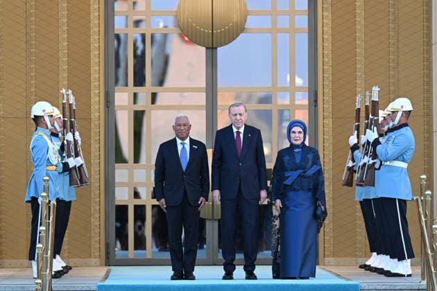NATO Ankara Summit ANKARA, TURKIYE - JULY 07: Turkish President Recep Tayyip Erdogan (C) and his wife Emine Erdogan (R) welcome European Council President Antonio Costa (L) during a reception hosted in honor of heads of state, heads of government and their spouses attending the 36th NATO Summit at the Presidential Complex in Ankara, Turkiye, on July 7, 2026. Mehmet Ali Ozcan Anadolu Ankara Turkey. Editorial use only. Please get in touch for any other usage.  Copyright: x2026xAnadoluxMehmetxAlixOzcanx