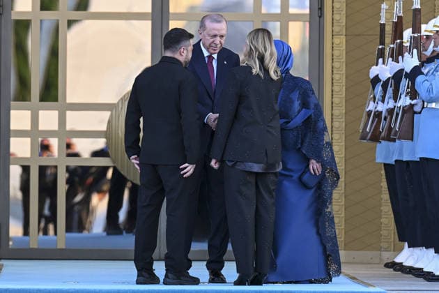 NATO Ankara Summit ANKARA, TURKIYE - JULY 7: Turkish President Recep Tayyip Erdogan (rear left) and his wife Emine Erdogan (rear right) welcome Ukrainian President Volodymyr Zelenskyy (front left) and his wife, Olena Zelenska (front right), during a reception hosted for heads of state and government attending the 36th NATO Summit and their spouses at the Presidential Complex in Ankara, Turkiye, on July 7, 2026. Mehmet Ali Ozcan Anadolu Ankara Turkey. Editorial use only. Please get in touch for any other usage.  Copyright: x2026xAnadoluxMehmetxAlixOzcanx