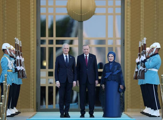 NATO Ankara Summit ANKARA, TURKIYE - JULY 7: (----EDITORIAL USE ONLY - MANDATORY CREDIT - TURKISH PRESIDENCY MURAT KULA HANDOUT - NO MARKETING NO ADVERTISING CAMPAIGNS - DISTRIBUTED AS A SERVICE TO CLIENTS----) Turkish President Recep Tayyip Erdogan (C) and his wife Emine Erdogan (R) welcome Norwegian Prime Minister Jonas Gahr Store (L) during a reception hosted for heads of state and government attending the 36th NATO Summit and their spouses at the Presidential Complex in Ankara, Turkiye, on July 7, 2026. Turkish Presidency Murat Kula Handout Anadolu Ankara Turkey. Editorial use only. Please get in touch for any other usage.  Copyright: x2026xAnadoluxTurkishxPresidencyx xMuratxKulax xHandoutx