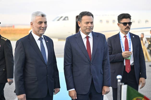 Portuguese Prime Minister Luis Montenegro arrives Ankara for 36th NATO Summit ANKARA, TURKIYE - JULY 7: Portuguese Prime Minister Luis Montenegro is welcomed by Turkish Trade Minister Omer Bolat after arriving at Esenboga Airport ahead of the 36th NATO Heads of State and Government Summit in Ankara, Turkiye, on July 7, 202 Ismail Kaplan Anadolu Ankara Turkey. Editorial use only. Please get in touch for any other usage.  Copyright: x2026xAnadoluxIsmailxKaplanx