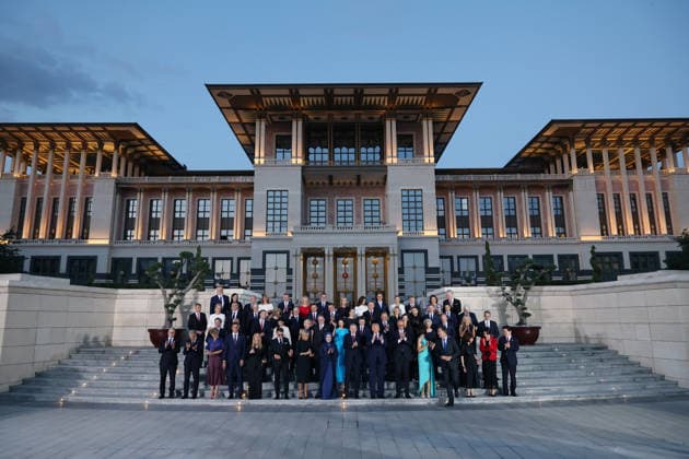 36th NATO Summit in Ankara ANKARA, TURKIYE - JULY 7: (----EDITORIAL USE ONLY MANDATORY CREDIT - TURKISH PRESIDENCY MURAT CETINMUHURDAR HANDOUT - NO MARKETING NO ADVERTISING CAMPAIGNS - DISTRIBUTED AS A SERVICE TO CLIENTS----) Turkish President Recep Tayyip Erdogan and his wife Emine Erdogan pose for a family photo with participants during a reception hosted at the Presidential Complex in honor of heads of state and government and their spouses attending the 36th NATO Heads of State and Government Summit in Ankara, Turkiye, on July 7, 2026. Turkish Presidency Murat Cetinmuhurdar Handout Anadolu Ankara Turkey. Editorial use only. Please get in touch for any other usage.  Copyright: x2026xAnadoluxTurkishxPresidencyx xMuratxCetinmuhurdarx xHandoutx