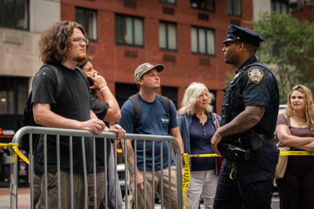 July 7, 2026, New York City, New York, United States: Bystanders on site New York City United States - ZUMAs378 20260707_zip_s378_019 Copyright: xIoannxMariaxStacewiczx