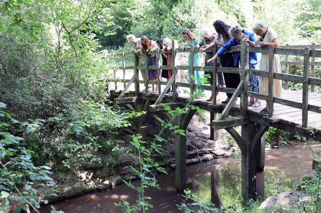 Queen Camilla visits Ashdown Forest Queen Camilla visits Ashdown Forest to commemorate 100 Years of Winnie-the-Pooh, in Ashdown Forest, Hartfield, East Sussex, UK, on the 7th July 2026. Picture by Chris Jackson WPA-Pool Hartfield Ashdown Forest East Sussex United Kingdom  WHA-0830