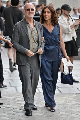 PFW Haute Couture Armani Prive Outside Arrivals JR Ludovico Einaudi, Paola Dallolio arriving at the Armani Prive show during Haute Couture Fashion Week in Paris, France, on 7 July 2026. Photo by Julien Reynaud APS-Medias ABACAPRESS.COM Paris France  Copyright: xReynaudxJulien APS-Medias ABACAx