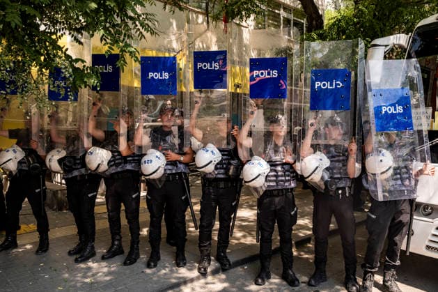 Anti NATO Demonstration Ankara Turkey July 7 Police officers stand in formation holding up their riot shields during an anti-NATO protest in Ankara, Turkey, on July 7, 2026. Ankara is hosting the NATO Summit on July 7-8, bringing together heads of state and government from numerous member countries. As security measures were intensified across the capital, police dispersed the demonstration, detained numerous protesters, and restricted access for journalists. Ankara Ankara Turkey Copyright: xMuratxKocabasx