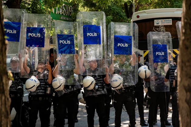 Anti NATO Demonstration Ankara Turkey July 7 Police officers stand in formation holding up their riot shields during an anti-NATO protest in Ankara, Turkey, on July 7, 2026. Ankara is hosting the NATO Summit on July 7-8, bringing together heads of state and government from numerous member countries. As security measures were intensified across the capital, police dispersed the demonstration, detained numerous protesters, and restricted access for journalists. Ankara Ankara Turkey Copyright: xMuratxKocabasx