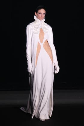 PFW - Stephane Rolland Runway A model walks the runway during the Stephane Rolland Haute Couture Fall Winter 2026 2027 show as part of Paris Fashion Week in Paris, France on July 07, 2026. Photo by Laurent Zabulon ABACAPRESS.COM  Copyright: xZabulonxLaurent ABACAx