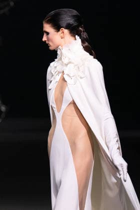 PFW - Stephane Rolland Runway A model walks the runway during the Stephane Rolland Haute Couture Fall Winter 2026 2027 show as part of Paris Fashion Week in Paris, France on July 07, 2026. Photo by Laurent Zabulon ABACAPRESS.COM  Copyright: xZabulonxLaurent ABACAx