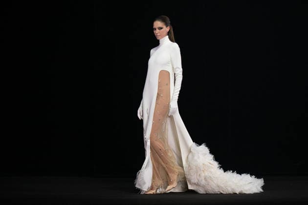 PFW - Stephane Rolland Runway A model walks the runway during the Stephane Rolland Haute Couture Fall Winter 2026 2027 show as part of Paris Fashion Week in Paris, France on July 07, 2026. Photo by Laurent Zabulon ABACAPRESS.COM  Copyright: xZabulonxLaurent ABACAx
