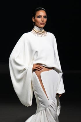 PFW - Stephane Rolland Runway A model walks the runway during the Stephane Rolland Haute Couture Fall Winter 2026 2027 show as part of Paris Fashion Week in Paris, France on July 07, 2026. Photo by Laurent Zabulon ABACAPRESS.COM  Copyright: xZabulonxLaurent ABACAx