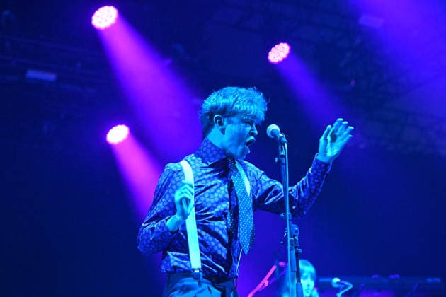 Tom A. Smith (GBR,Saenger), live,Konzert, Buehne stage,Tollwood Festival am 07.07.2026 *** Tom A Smith (GBR), singer, live, concert, stage, Tollwood Festival on July 7, 2026