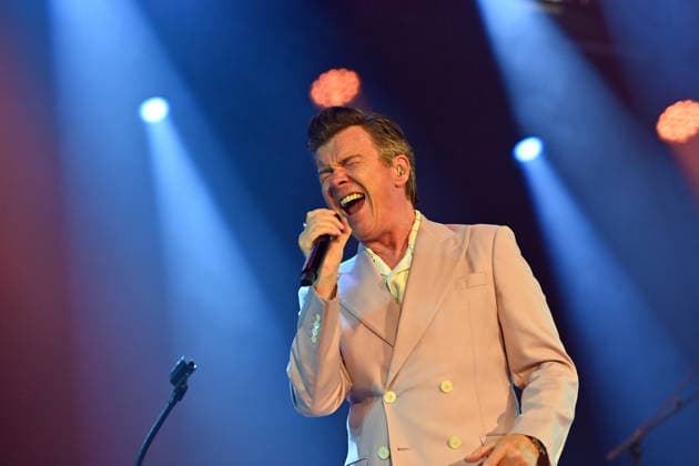 Rick ASTLEY (GBR,Saenger), live,Konzert, Buehne stage,Tollwood Festival am 07.07.2026 *** Rick Astley (GBR), singer, live, concert, stage, Tollwood Festival on July 7, 2026