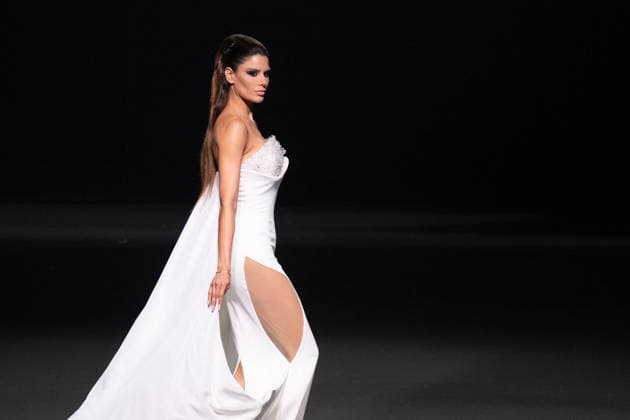 PFW - Stephane Rolland Runway A model walks the runway during the Stephane Rolland Haute Couture Fall Winter 2026 2027 show as part of Paris Fashion Week in Paris, France on July 07, 2026. Photo by Laurent Zabulon ABACAPRESS.COM  Copyright: xZabulonxLaurent ABACAx