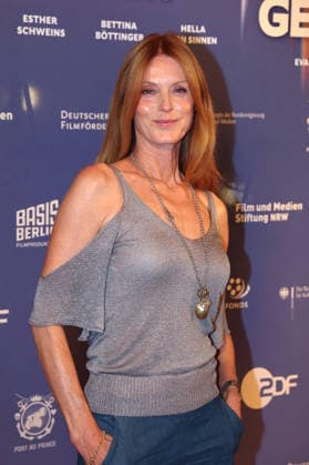 Esther Schweins bei der Was Haben Wir Gelacht Dokufilm Premiere am 7.07.2026 im Cineplex Filmpalast in Koeln Esther Schweins attends the premiere of the documentary film Was Haben Wir Gelacht on July 7, 2026, at the Cineplex Filmpalast in Cologne, Germany Was Haben Wir Gelacht Premiere in Koeln *** Esther Schweins at the premiere of the documentary film *Was Haben Wir Gelacht* on July 7, 2026, at the Cineplex Filmpalast in Cologne Esther Schweins attends the premiere of the documentary film *Was Haben Wir Gelacht* on July 7, 2026, at the Cineplex Filmpalast in Cologne, Germany. Was Haben Wir Gelacht premiere in Cologne 