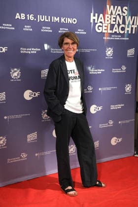 Bettina Boettinger bei der Was Haben Wir Gelacht Dokufilm Premiere am 7.07.2026 im Cineplex Filmpalast in Koeln Bettina Boettinger attends the premiere of the documentary film Was Haben Wir Gelacht on July 7, 2026, at the Cineplex Filmpalast in Cologne, Germany Was Haben Wir Gelacht Premiere in Koeln *** Bettina Boettinger at the premiere of the documentary film *Was Haben Wir Gelacht* on July 7, 2026, at the Cineplex Filmpalast in Cologne Bettina Boettinger attends the premiere of the documentary film *Was Haben Wir Gelacht* on July 7, 2026, at the Cineplex Filmpalast in Cologne, Germany. Was Haben Wir Gelacht Premiere in Cologne 