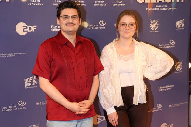 Miguel Robitzky und Carolin Worbs bei der Was Haben Wir Gelacht Dokufilm Premiere am 7.07.2026 im Cineplex Filmpalast in Koeln Miguel Robitzky and Carolin Worbs attend the premiere of the documentary film Was Haben Wir Gelacht on July 7, 2026, at the Cineplex Filmpalast in Cologne, Germany Was Haben Wir Gelacht Premiere in Koeln *** Miguel Robitzky and Carolin Worbs at the premiere of the documentary film *Was Haben Wir Gelacht* on July 7, 2026, at the Cineplex Filmpalast in Cologne Miguel Robitzky and Carolin Worbs attend the premiere of the documentary film *Was Haben Wir Gelacht* on July 7, 2026, at the Cineplex Filmpalast in Cologne, Germany. Was Haben Wir Gelacht Premiere in Cologne 