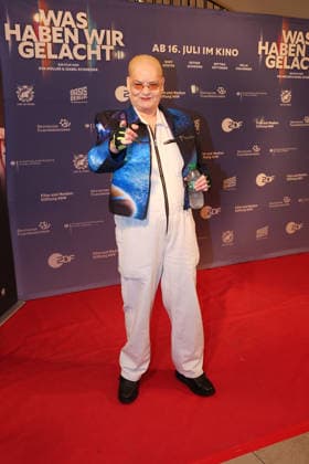 Hella von Sinnen attends the premiere of the documentary film Was Haben Wir Gelacht on July 7, 2026, at the Cineplex Filmpalast in Cologne, Germany Premiere of the documentary film Was Haben Wir Gelacht at the Cineplex Filmpalast in Cologne, Germany *** Hella von Sinnen attends the premiere of the documentary film *Was Haben Wir Gelacht* on July 7, 2026, at the Cineplex Filmpalast in Cologne, Germany. Premiere of the documentary film *Was Haben Wir Gelacht* at the Cineplex Filmpalast in Cologne, Germany