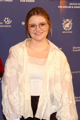 Carolin Worbs attends the premiere of the documentary film Was Haben Wir Gelacht on July 7, 2026, at the Cineplex Filmpalast in Cologne, Germany Premiere of the documentary film Was Haben Wir Gelacht at the Cineplex Filmpalast in Cologne, Germany *** Carolin Worbs attends the premiere of the documentary film *Was Haben Wir Gelacht* on July 7, 2026, at the Cineplex Filmpalast in Cologne, Germany. Premiere of the documentary film *Was Haben Wir Gelacht* at the Cineplex Filmpalast in Cologne, Germany