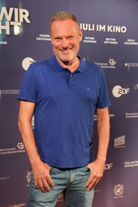Klaus Nierhoff attends the premiere of the documentary film Was Haben Wir Gelacht on July 7, 2026, at the Cineplex Filmpalast in Cologne, Germany Premiere of the documentary film Was Haben Wir Gelacht at the Cineplex Filmpalast in Cologne, Germany *** Klaus Nierhoff attends the premiere of the documentary film *Was Haben Wir Gelacht* on July 7, 2026, at the Cineplex Filmpalast in Cologne, Germany. Premiere of the documentary film *Was Haben Wir Gelacht* at the Cineplex Filmpalast in Cologne, Germany