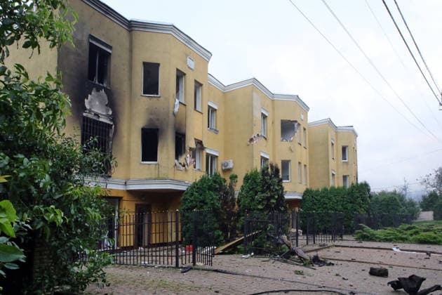 RECORD DATE NOT STATED A building damaged in a massive combined Russian attack, Vyshneve, Kyiv region, Ukraine, on July 6, 2026. Russian forces launched a large-scale attack on the city and the region using ballistic and cruise missiles, as well as attack drones. Dozens of houses on five streets were destroyed, while warehouses and businesses sustained damage. More than 600 local residents were evacuated due to the detonation of explosive hazards. Six people were killed and at least 26 others were injured, including a nine-month-old baby and a 12-year-old child (Photo by Volodymyr Tarasov Ukrinform) Russian forces strike Zaporizhzhia with two guided bombs  Copyright: xVolodymyrxTarasovx
