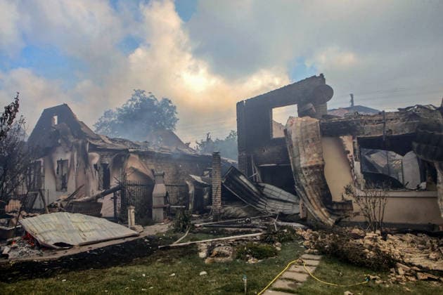 RECORD DATE NOT STATED Residential buildings destroyed in a massive combined Russian attack are seen in Vyshneve, Kyiv region, Ukraine, on July 6, 2026. Russian forces launched a large-scale attack on the city and the region using ballistic and cruise missiles, as well as attack drones. Dozens of houses on five streets were destroyed, while warehouses and businesses sustained damage. More than 600 local residents were evacuated due to the detonation of explosive hazards. Six people were killed and at least 26 others were injured, including a nine-month-old baby and a 12-year-old child (Photo by Volodymyr Tarasov Ukrinform) Russian forces strike Zaporizhzhia with two guided bombs  Copyright: xVolodymyrxTarasovx