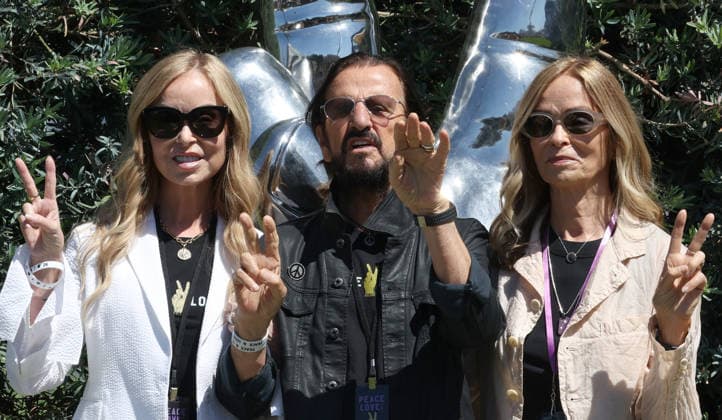 Ringo s Peace & Love Birthday Celebration 07 July 2026 . Beverly Hills, California - Marjorie Bach, Ringo Starr, Barbara Bach At The Ringo s Peace & Love Birthday Celebration held at The Beverly Hills Park in Beverly Hills., Credit:Sadou Faye Faye Sadou Avalon United States, CA, Beverly Hills, Beverly Hills Park  Copyright: xSadouxFayex xFayexSadoux xAvalonx 1115095277