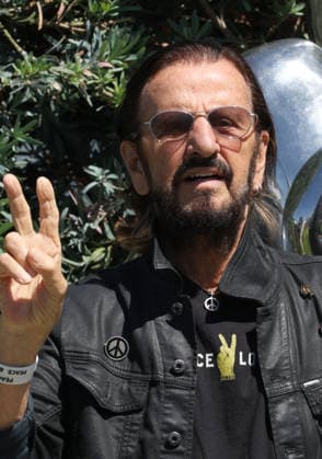 Ringo s Peace & Love Birthday Celebration 07 July 2026 . Beverly Hills, California - Ringo Starr At The Ringo s Peace & Love Birthday Celebration held at The Beverly Hills Park in Beverly Hills., Credit:Sadou Faye Faye Sadou Avalon United States, CA, Beverly Hills, Beverly Hills Park  Copyright: xSadouxFayex xFayexSadoux xAvalonx 1115095423