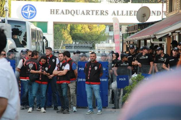 IZMIR, Türkiye July 7, 2026: Demonstrators march toward NATO s Allied Land Command (LANDCOM) headquarters in the Buca district of Ä°zmir during an anti-NATO protest organized by the NATO ya HayÄ±r Koordinasyonu (No to NATO Coordination), a coalition of left-wing political parties, trade unions and civil society organizations, ahead of the NATO Summit in Ankara, July 7, 2026. Police closed Mehmet Akif Avenue to traffic and deployed extensive security measures as protesters carried placards reading Trump, Netanyahu, you are not welcome and Yankee Go Home before delivering a public statement criticizing NATO and Turkish government policies outside the headquarters. Ä°zmir Türkiye Copyright: x xNagihanxÃ‡akÄ±rx xJNAxPressx