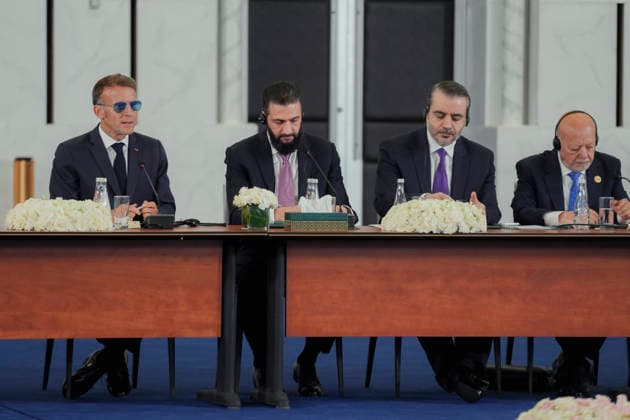 French President Emmanuel Macron visits Syria French President Emmanuel Macron (L) meets Syrian President Ahmad al-Sharaa (2L) at the Presidential Palace in Damascus, Syria, 07 July 2026. The French president is the first head of state from a European Union country to visit Syria since the fall of the Assad regime. Damascus Damascus Syria Copyright: xOmarxAlbamx