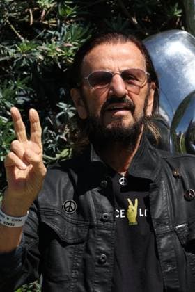 BEVERLY HILLS, CALIFORNIA - JULY 07: Ringo Starr attends Ringo s Peace & Love Birthday Celebration on July 07, 2026 in Beverly Hills, California. Credit: USA - ZUMAa123 20260707_zaa_a123_163 Copyright: xAdMediax