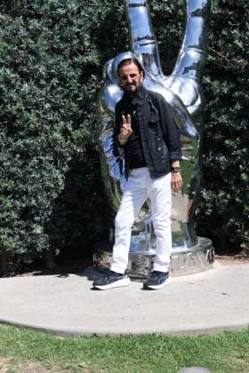BEVERLY HILLS, CALIFORNIA - JULY 07: Ringo Starr attends Ringo s Peace & Love Birthday Celebration on July 07, 2026 in Beverly Hills, California. Credit: USA - ZUMAa123 20260707_zaa_a123_165 Copyright: xAdMediax