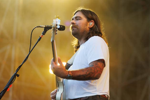 Music Concert - CAAMP - Live in 2026 Matt Vinson, member of the band Caamp, performs on the stage of Rock in Roma on July 07, 2026 at Ippodromo delle Capannelle, Rome, Italy. Rome Ippodromo delle Capannelle Italy Copyright: xEmanuelaxVertollix xLiveMediax LPM_2556002
