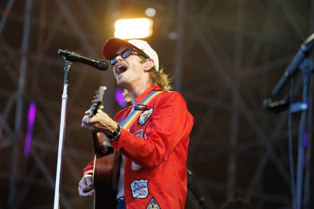 IPA86486746 - Taylor Meier, a member of the band Caamp, performs on stage at Rock in Roma on July 7, 2026, at the Ippodromo delle Capannelle in Rome, Italy.  Copyright: xEmanuelaxVertolli LiveMediax xx 86486746