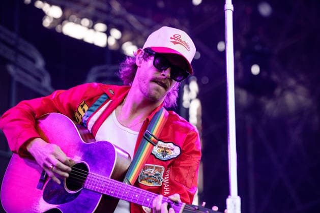 IPA86486752 - Taylor Meier, a member of the band Caamp, performs on stage at Rock in Roma on July 7, 2026, at the Ippodromo delle Capannelle in Rome, Italy.  Copyright: xEmanuelaxVertolli LiveMediax xx 86486752
